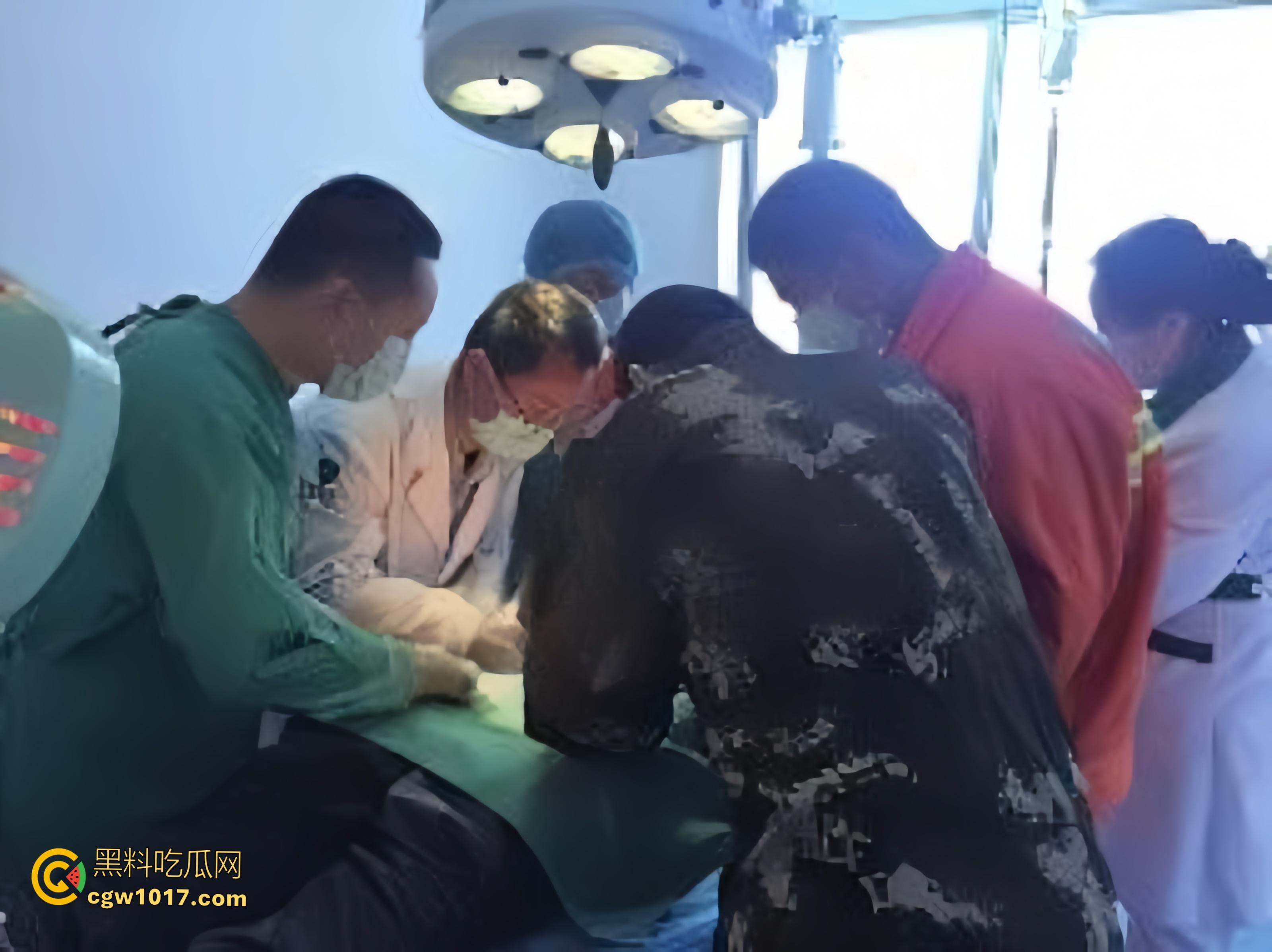 小说照进现实，男子追求刺激螺母自慰，勃起后被螺母卡住，消防人员和医生同时出动，解救被困阴茎 ！-2